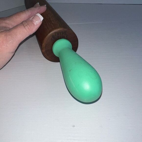 Thyme & Table Wooden Rolling Pin Green Handles Pie Pastry Kitchen Utensils - Picture 5 of 6